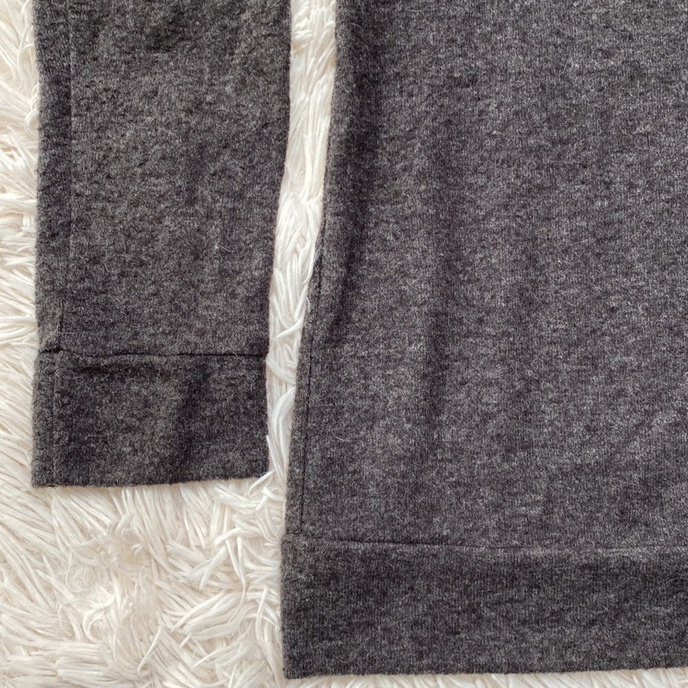 Staccato Color Block Leopard Hacci Top ๐ Gray - Picture 8 of 10